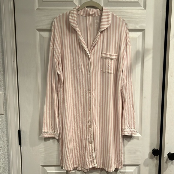 stars above Other - Stars Above brand size S button front sleep shirt